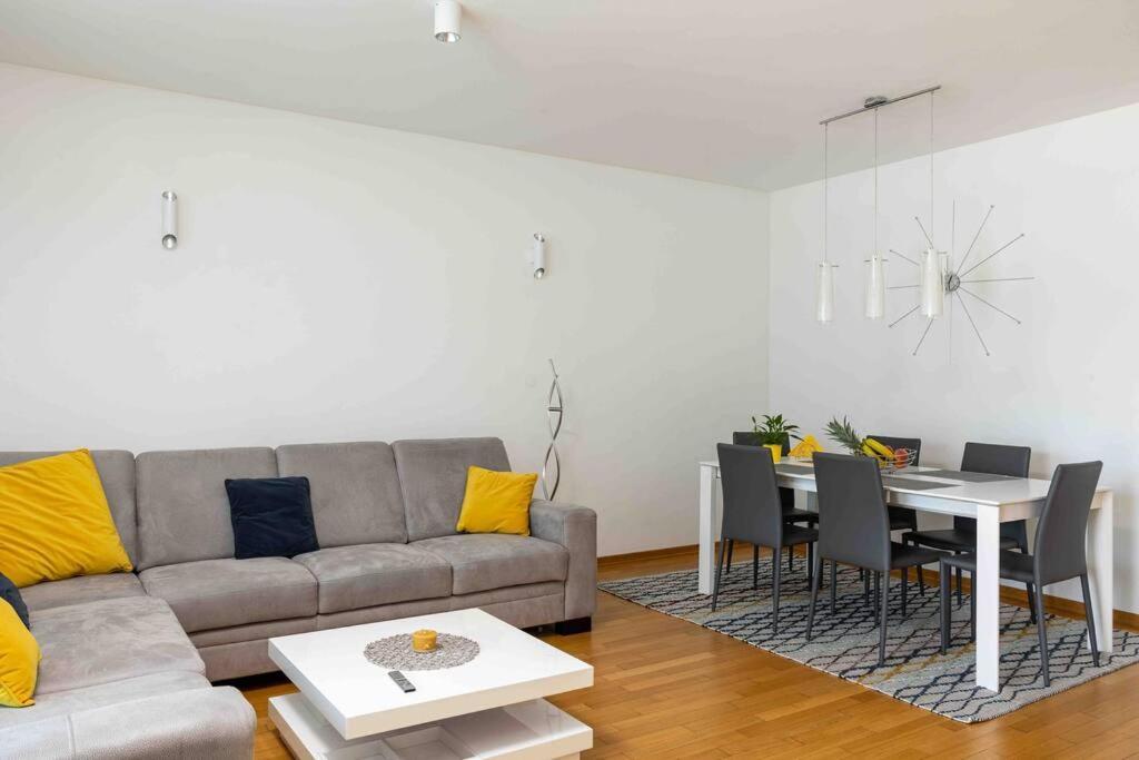 Gypanon Apartment *